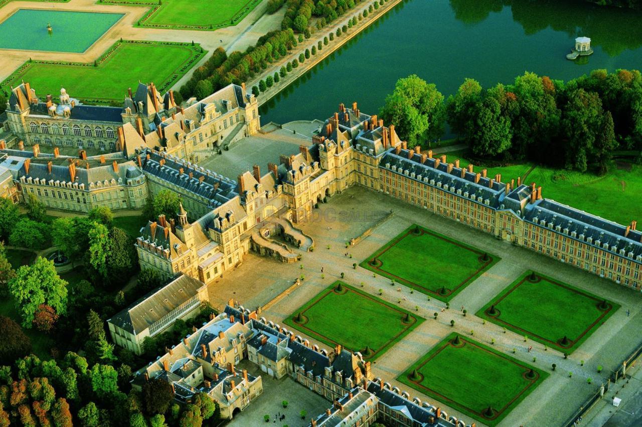 Le Bon'Aparte - Hypercentre De Fontainebleau Exterior photo
